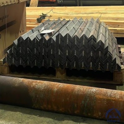 Уголок стальной равнополочный 125х125х16 мм С335 ГОСТ 8509-93 купить  в Новом Уренгое